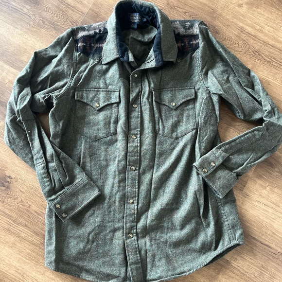 Pendleton Wool Button up - Picture 1 of 7